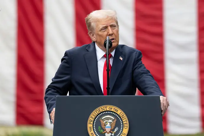 Bruselas aclara a Trump que su plan para reducir la dependencia del combustible ruso es de larga