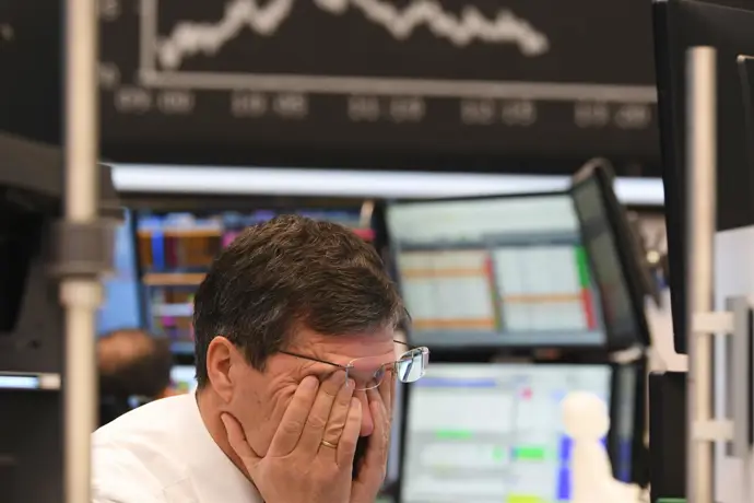 Las incertidumbres sobre el crédito en EE. UU. afectan la apertura de los bancos europeos