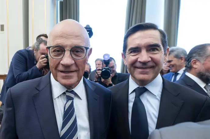 Banco Sabadell avanza más de un 4% en el mercado y BBVA un 3% tras la OPA fallida en español