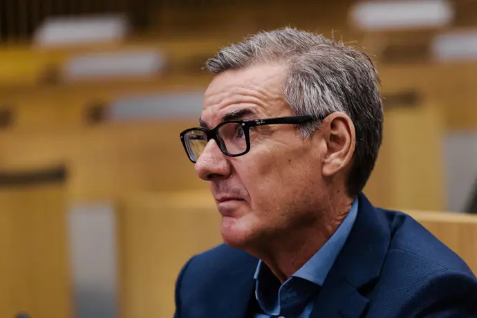 La CNMV considera revisar la ley de OPAs tras el caso BBVA-Sabadell