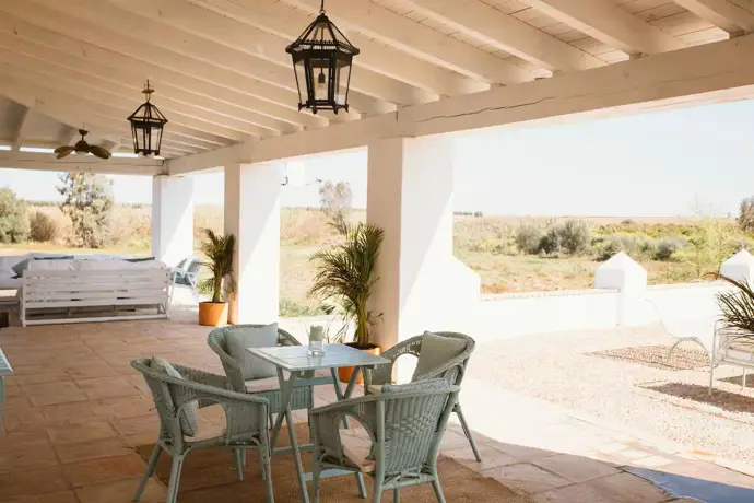 Airbnb reporta 1.881 millones hasta septiembre, igual que el año pasado, y espera un buen cierre