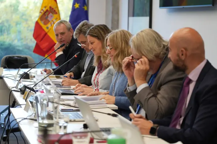 Función Pública se encuentra hoy con CCOO, UGT y CSIF para acordar una subida salarial del 11%