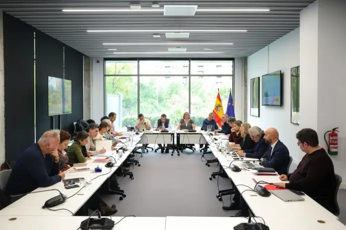 El Gobierno sostiene su propuesta de aumento salarial del 11% para funcionarios y anticipa un 2,5%