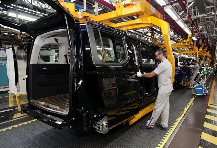 El PMI manufacturero de la eurozona se contrae, afectado por Alemania y Francia