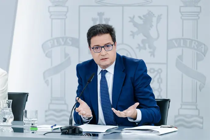 El Gobierno permite un aumento salarial del 2,5% para funcionarios en 2023 y del 1,5% en 2026