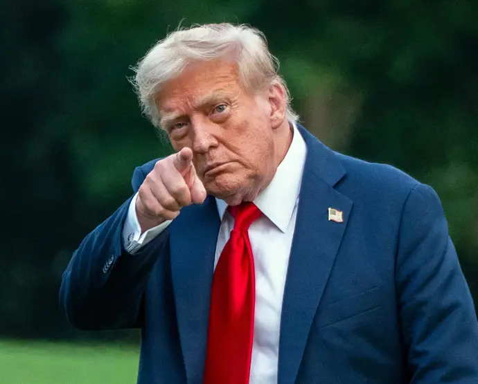 Trump planea prohibir a grandes empresas la compra de casas unifamiliares en EE. UU.