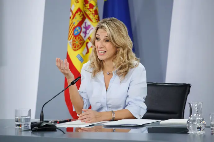 Díaz prevé concluir el viernes las negociaciones con los agentes sociales sobre el aumento del SMI
