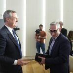 González-Bueno (Banco Sabadell) afirma que su sucesor evitará la "parálisis" en la entidad