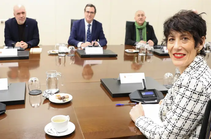 Seguridad Social se reunirá mañana con agentes sociales para mejorar las bajas médicas