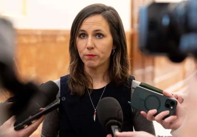 El Gobierno rechaza la propuesta de Podemos para nacionalizar Repsol al implicar un gasto de 9.000