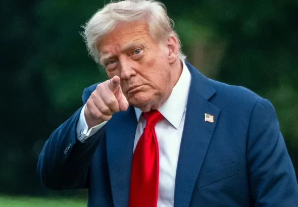 Trump expresa su intención de "controlar el petróleo de Irán", informa 'FT'