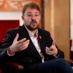 Compromís propone restringir el turismo porque "no podemos recibir a más visitantes