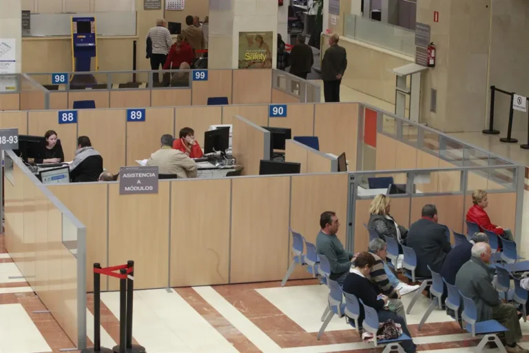 CSIF llama a paros parciales y huelga general en la AEAT el 8 de junio durante la Campaña de la