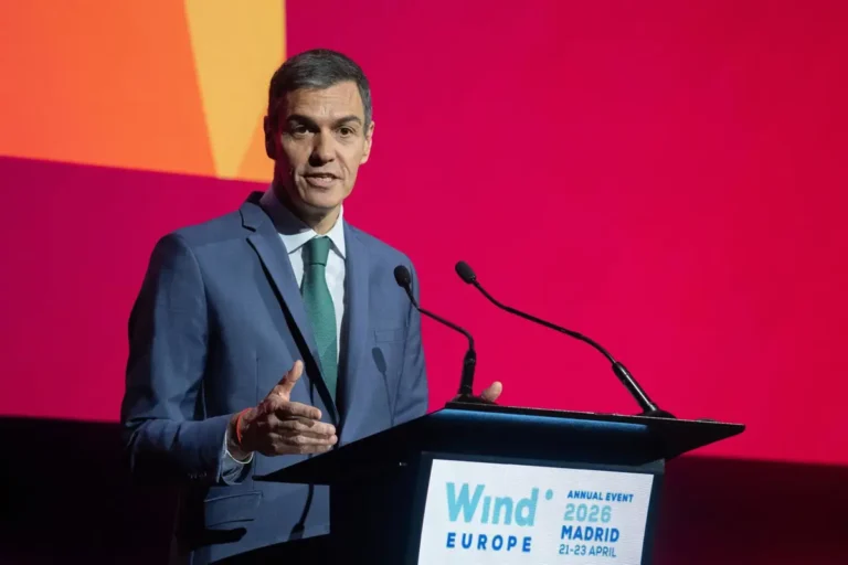 Sánchez destaca a España como modelo de "pragmatismo verde" frente al "dogmatismo fósil